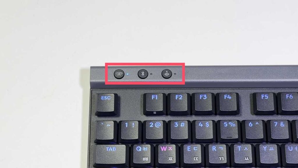 로우 프로파일 키보드 연결방식