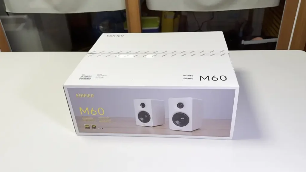 에디파이어 M60 스피커 포장